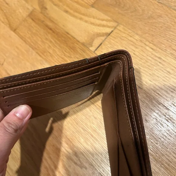 Louis Vuitton “Multiple Wallet”